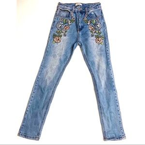 Floral embroidered jeans